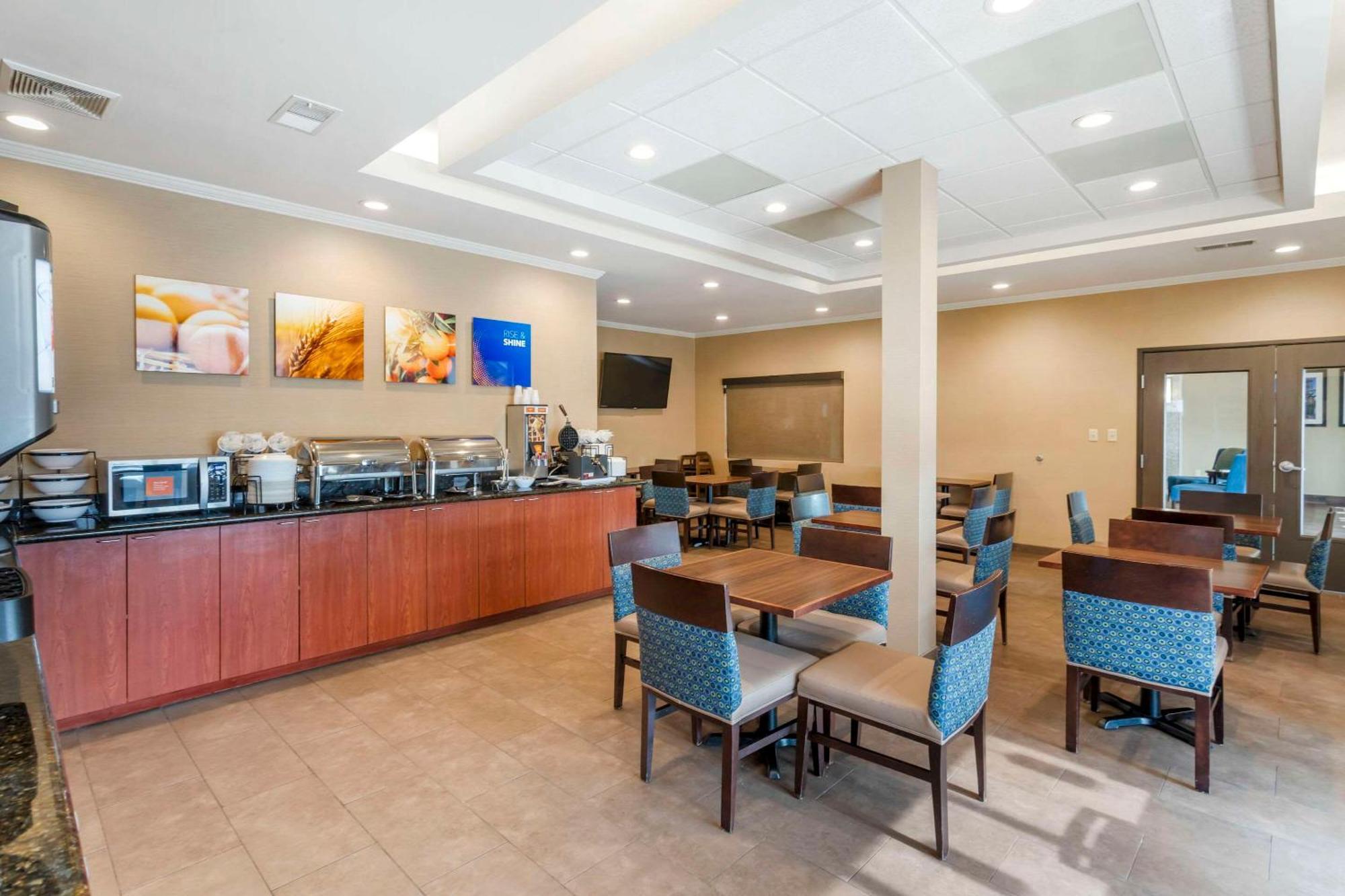 Comfort Inn&Suites Blytheville Extérieur photo